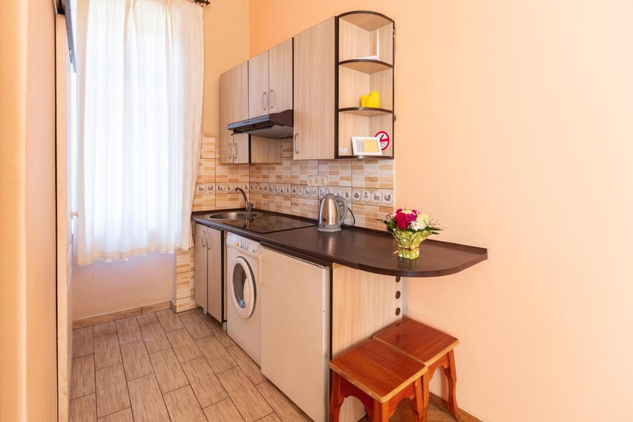 Апартаменты Smart Lwow House Экстерьер фото